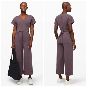 Lululemon align jumper- perfect condition. Worn once! Pockets & tie back.